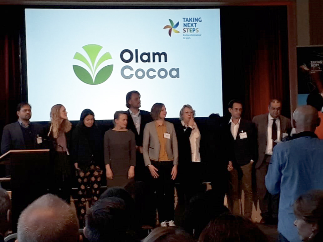 DYA_ORG's tweet photo. Son modelos de tranparencia que aseguran cadenas productivas libres de #TrabajoInfantil y que refuerzan el compromiso con los consumidores. En la conferencia #takingnextsteps se remarcó la necesidad de adaptar estos modelos de forma simple para pequeños productores. https://t.co/rK9B4RHnYn