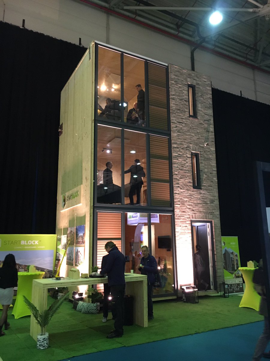 Hij is reusachtig die compacte rijtjeswining van #Startblock op #Gevel2020. cobouw.nl/woningbouw/nie…
