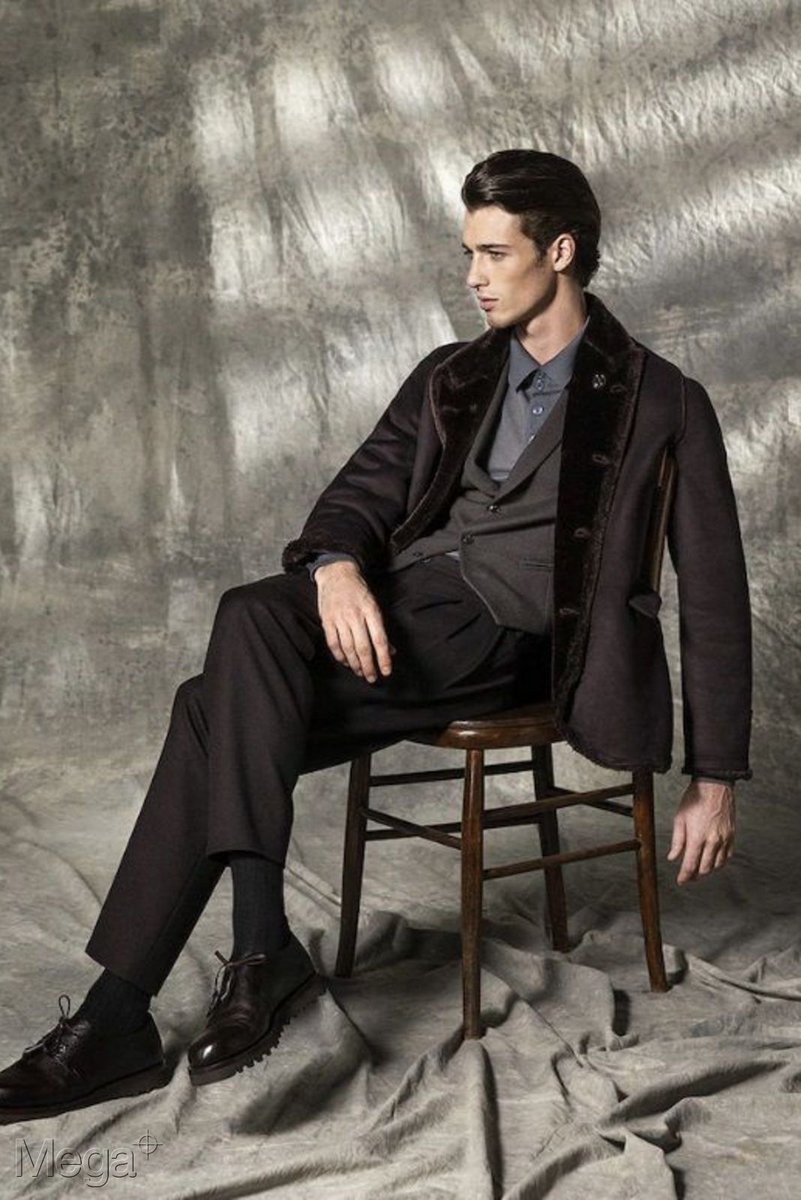 NewYorkModels's tweet image. ARMANI MAN ♣️ Happy birthday to the dashing #RobbieBeeser impeccably dressed in @armani FW19 Collection #NYMMMen