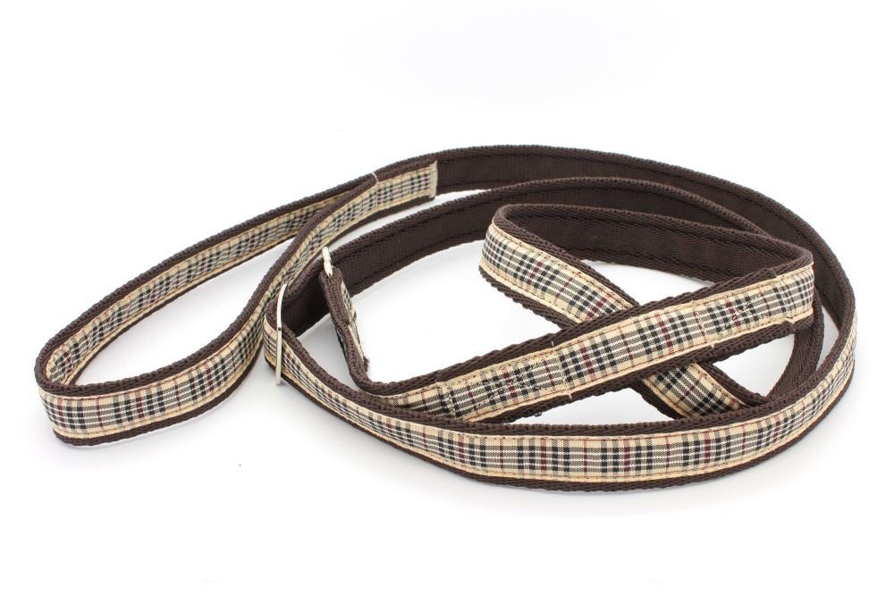 MaddyPaws1's tweet photo. The Maddy Paws Figure-of-8 Id the one and only Lead you’ll need to stop your dog pulling so both you and your dog can enjoy a calm walk.  #handmade #handmadewithlove #dogwalk #personalised #uniquedesign https://t.co/YOyRkNGxMx