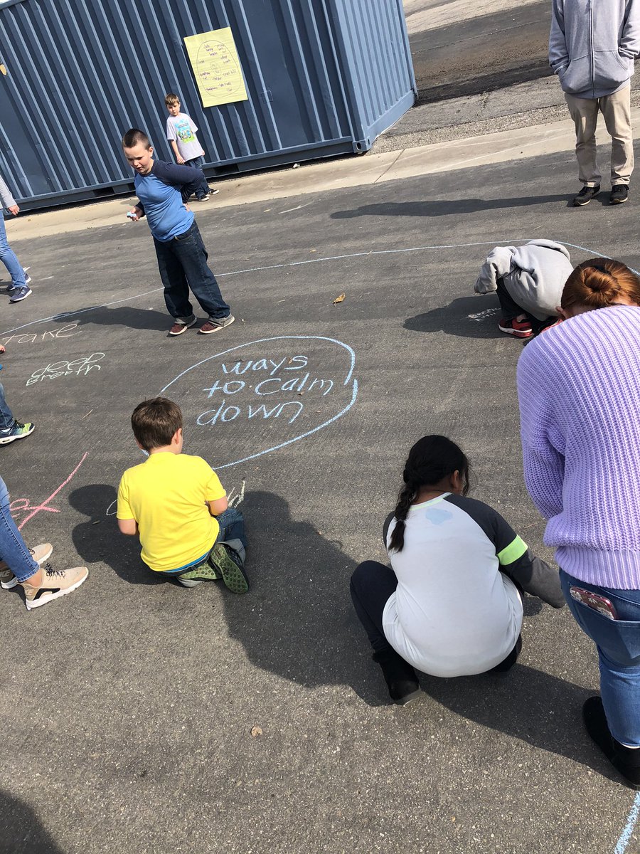 sierrabenright's tweet photo. We took our circle map outside today for social skills. The kids did so well! #waystocalmdown #TeamMtVernon #SETforsuccess https://t.co/R7mHpWddnZ