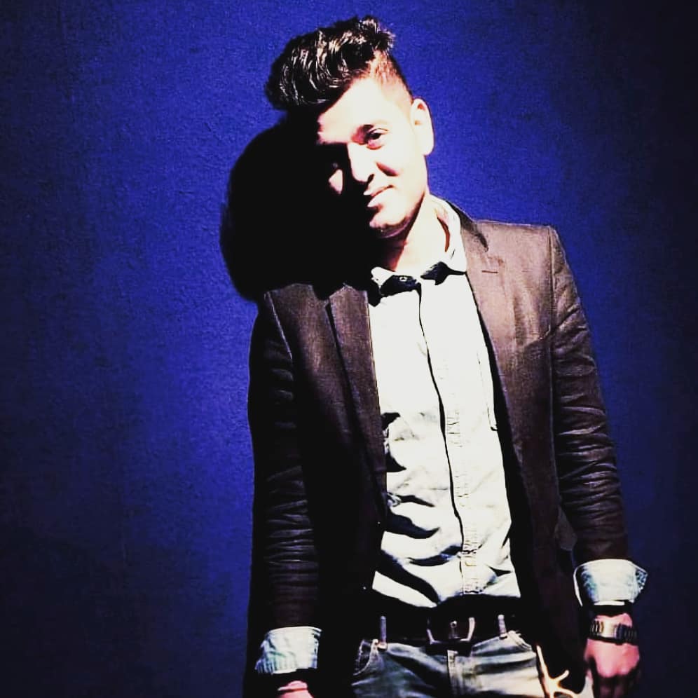 SAJANJAISWAL3's tweet photo. #photooftheday #click #by #best #friends #foryou #Instagram #model #style #sajanjaiswal #sajan #mahadev #banaras #model #hairstyles #attitude #viral #pose #handsome #boy #trending #india #indian #blue #background #jhvcinemas #funky #light #spot #2020NewYear #TwitterTrends https://t.co/QiGzKUfQgw