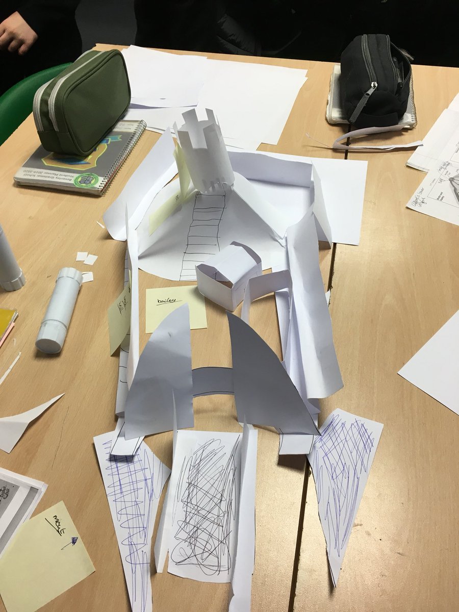 Some great motte &amp; bailey turned 13th century castles from Y7 today, focussing on change &amp; continuity over time. #historyteacher