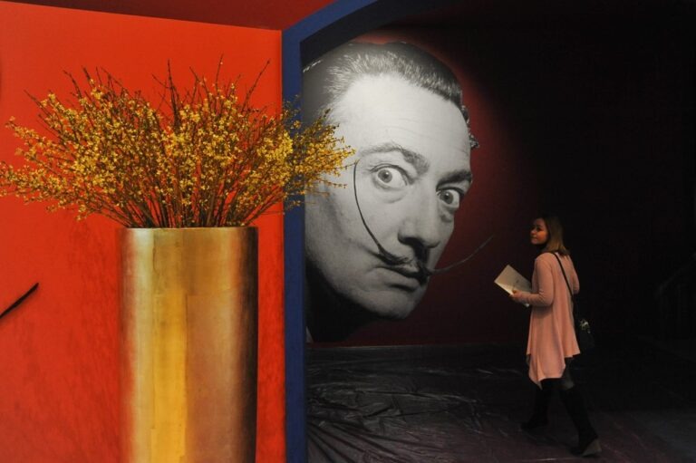 EmbajadaRusaES's tweet photo. 🇪🇸🖼️🇷🇺
El 27 de enero en el corazón de #Moscú, en #Manezh, ha desembarcado la exposición "La magia de Salvador Dalí", que exhibe más de 180 obras del maestro del surrealismo. Durará hasta el 25 de marzo de 2020. ¡Bienvenidos!🤗
https://t.co/5Zu98c4H0q https://t.co/nS57nzTcUr