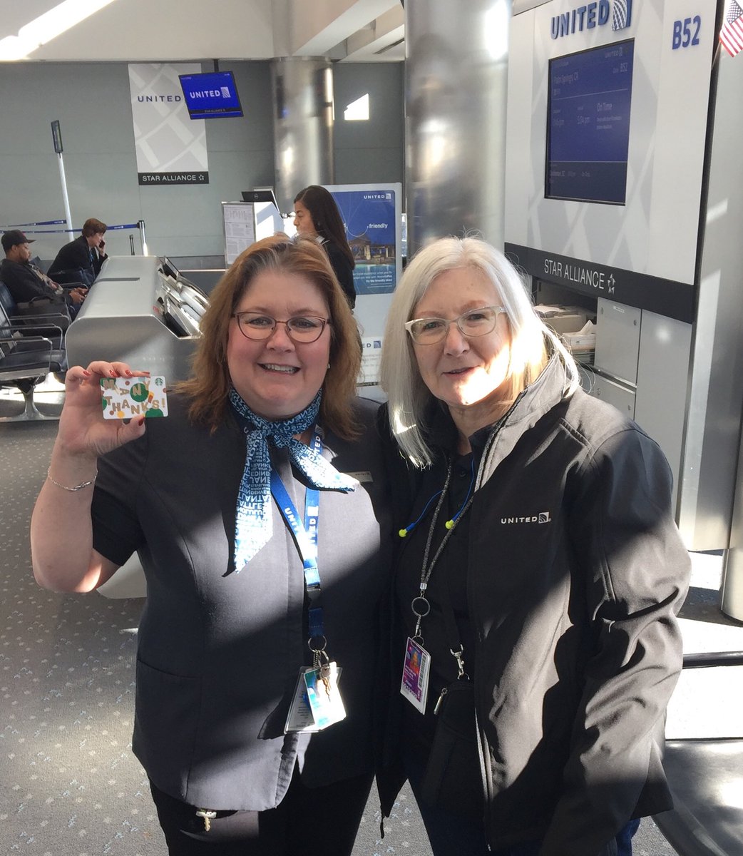 #UnitedConsistencyTeam setting mile high expectations for 🏔DEN quick turns.  Terry rose 🌹 to the challenge with aplomb!  ⁦@JMRoitman⁩ ⁦@kimb1rd⁩ ⁦@KevinSummerlin5⁩ ⁦@Steveatunited⁩ ⁦@BsquaredUA⁩