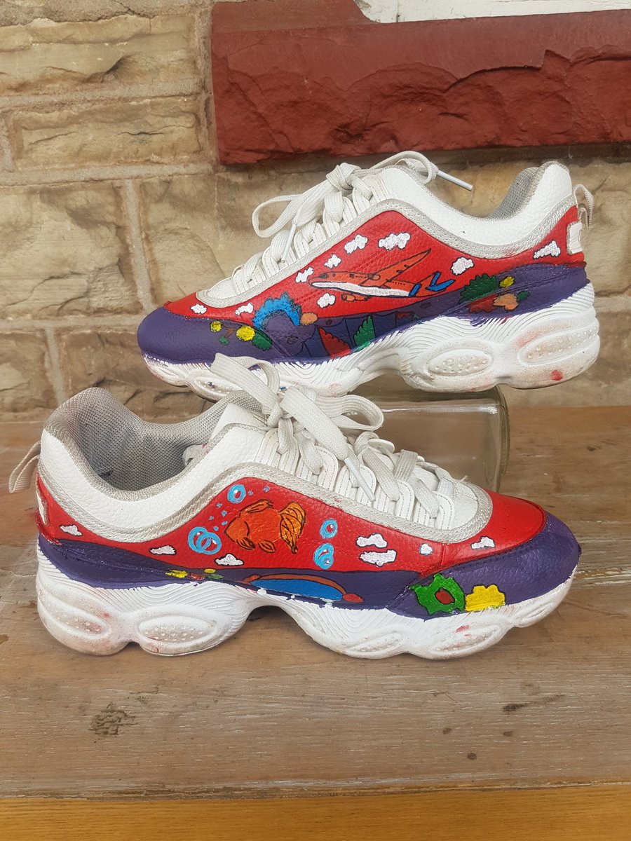 TaeDdaengJacket's tweet photo. So i made #custom #hopeworld inspried #shoes 
I hope #JHOPE @BTS_twt sees this some how ☺💜

#hixtape #mixtape #bts #btsshadow #btsfanart #btsarmy #btssouthafrica #btsarmyza #customshoes #junghoseok #hosoek #btsblackswan #blackswan #blackswanperformance #BTSxCorden #BTSTOUR2020 https://t.co/7aJXWKXNsd