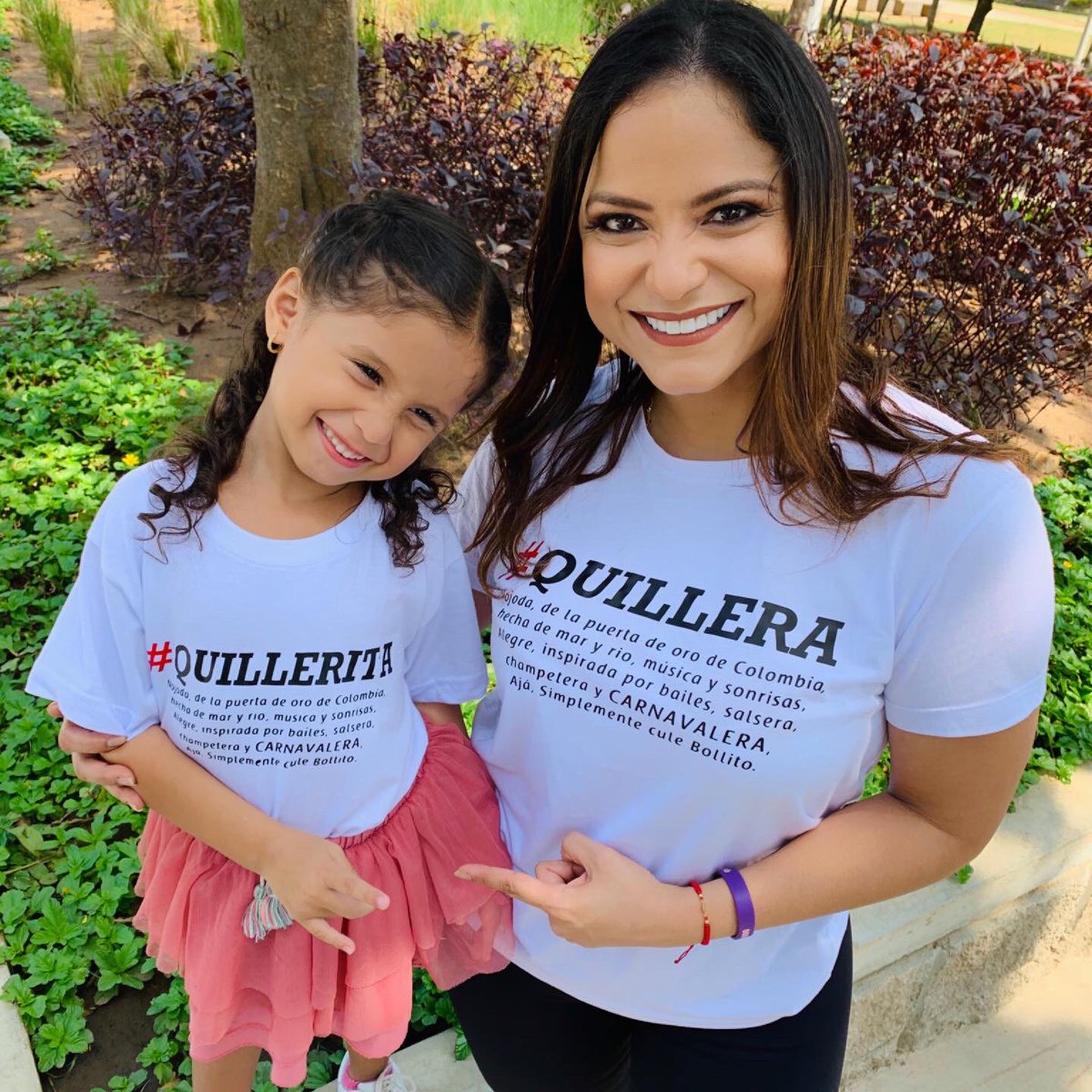 EscuderoSandra's tweet photo. Ella y yo estamos hechas de lo mismo y por eso nos entendemos.
Mamá orgullosamente #Quillera 💕
Hija orgullosamente #Quillerita 💕
.
.
.
#barranquilla #barranquilla2020 #quillera #quillerita #emmastyle #tvhost #latinhost #2020goals https://t.co/rZ6GE9Xn8L