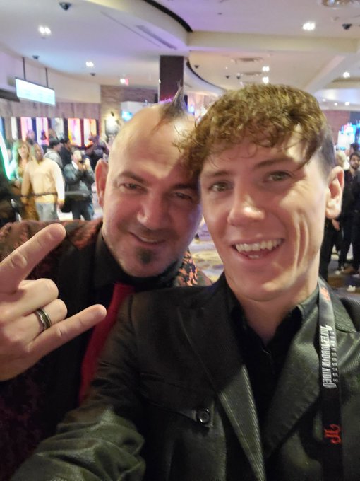 Pics from the red carpet! https://t.co/zR7hhL7Pk2<a href="/tag/steampunk"class="tags"><span>#steampunk</span></a><a href="/tag/newprofilepic"class="tags"><span>#newprofilepic</span></a>