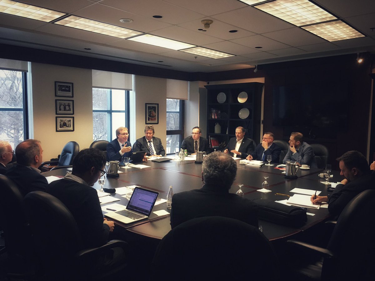 YouriChassin's tweet photo. Une première consultation sectorielle en allègement réglementaire et administratif avait lieu aujourd’hui #economie #polqc #tourisme #restaurant #hotel #ithq https://t.co/94twC5iEEa