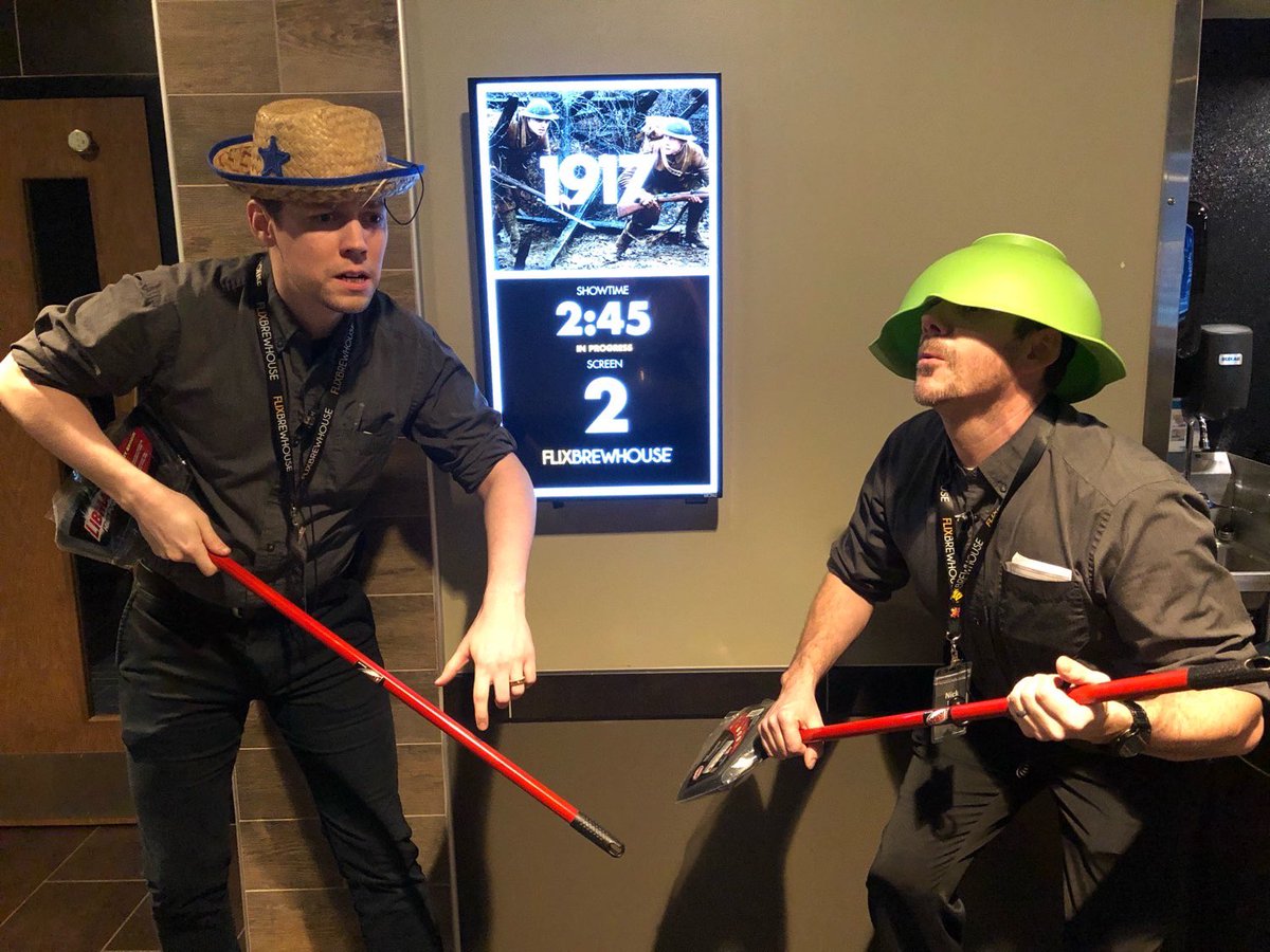Work4Flix's tweet photo. #Work4Flix and see new movies for F-R-E-E &amp; if you’re lucky, you’ll get a live show! Link in bio to apply! #FunAtWork #Happiness #Culture #LoveWhatYouDo #FreeMovies #Free #Freebies #Movies #Acting #Leadership #Teamwork #LinkInBio https://t.co/F6MWFx5wH8