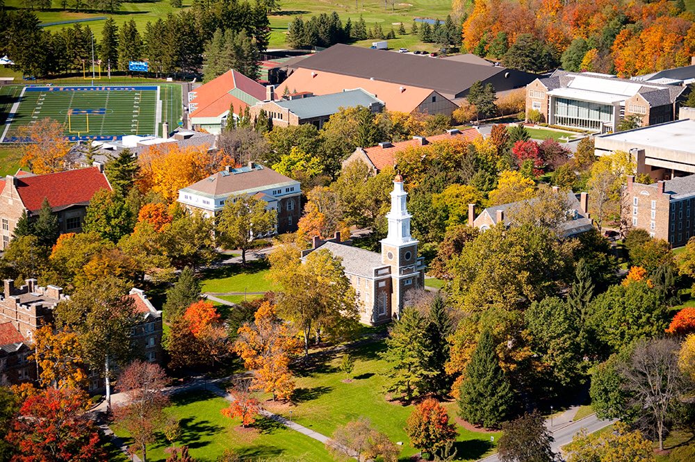 marvanitis4's tweet photo. Go Continentals! @HamCollFootball @CoachDMurray3 #BackOurBlue https://t.co/Oov4gjH3o5