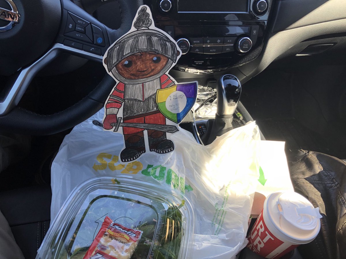 Of course Flat Knight took a break for lunch too! #HHSFlatKnight
