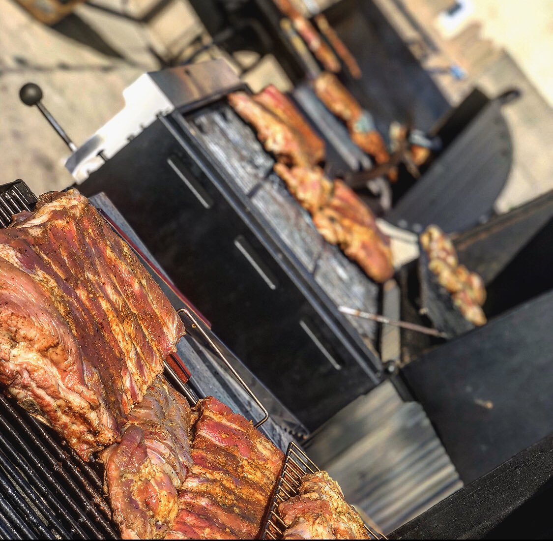 ashy_kneez's tweet photo. BBQ’d n chef’d for over 300 this weekend. Was blessed & able to smoke all the ribs and chicken I needed to feed the folks. Y’all can’t tell me Gods not working in my favor
Beauty of it all was the fact that it was a CHURCH event and I didn’t know it till I pulled up❤️🙏🏾
#CGTF https://t.co/16SWZ5nRQn