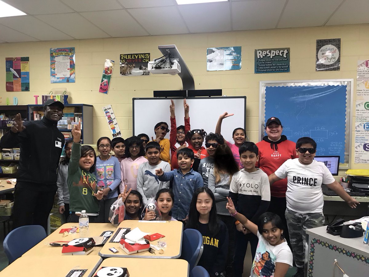 MrsJBSoto's tweet photo. Thank you to Panda Express to teaching us about Chinese New Year and for the great food and prizes! @JMDragons5 @PandaExpress https://t.co/pW1Nx4JMOh