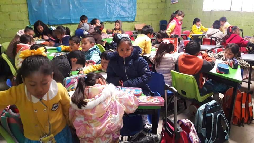 8244Cbtech's tweet photo. Today we began the new project "Tecnología al alcancé de todos" which consists of teaching robotics courses to low-income schools. It started with the "Ferrocarriles Nacionales" elementary school located in the town of Xolox with a total of 245 students.
#FIRSTMEXICO
#Tecamac https://t.co/VALsLqPHCm