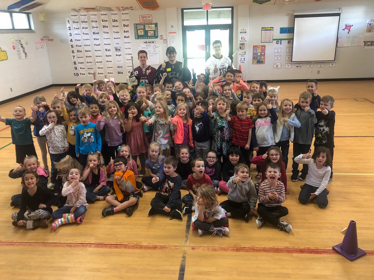 tamuicehockey's tweet photo. Thank you to @BryanISD and Sam Houston Elementary for letting some of the boys come in and teach the game to some next-gen NHLers 🔥 #TAMUHockey #TAMUSportClubs https://t.co/e07P5IFU3m