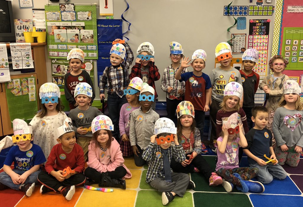 MrsKoszyk's tweet photo. 100 Days smarter! #scmemmons #themishawakaway #100years #100thDayOfSchool https://t.co/8X0FRMce5Z