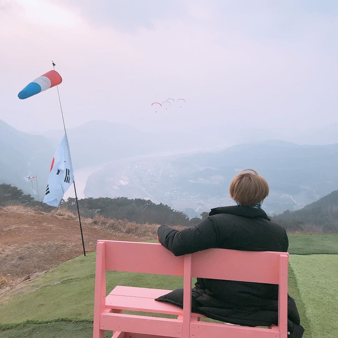 hello_rth's tweet photo. 뒷모습도 멋있네😍 https://t.co/hmDtlpHtGg