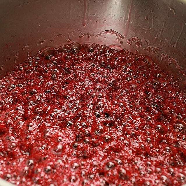 Fent bullir el sucre per als CARAMELS DE DIJOUS GRAS!!! 😋😋😋
Caramels de #dijousgras
#merengues #cocallardons
#bondia dea de la pastisseria!
...
#carnestoltes #tradicions @carnestoltesvalls
ift.tt/2sEvbcD
calestaronges.com

#pastís #past… ift.tt/380H4Jo