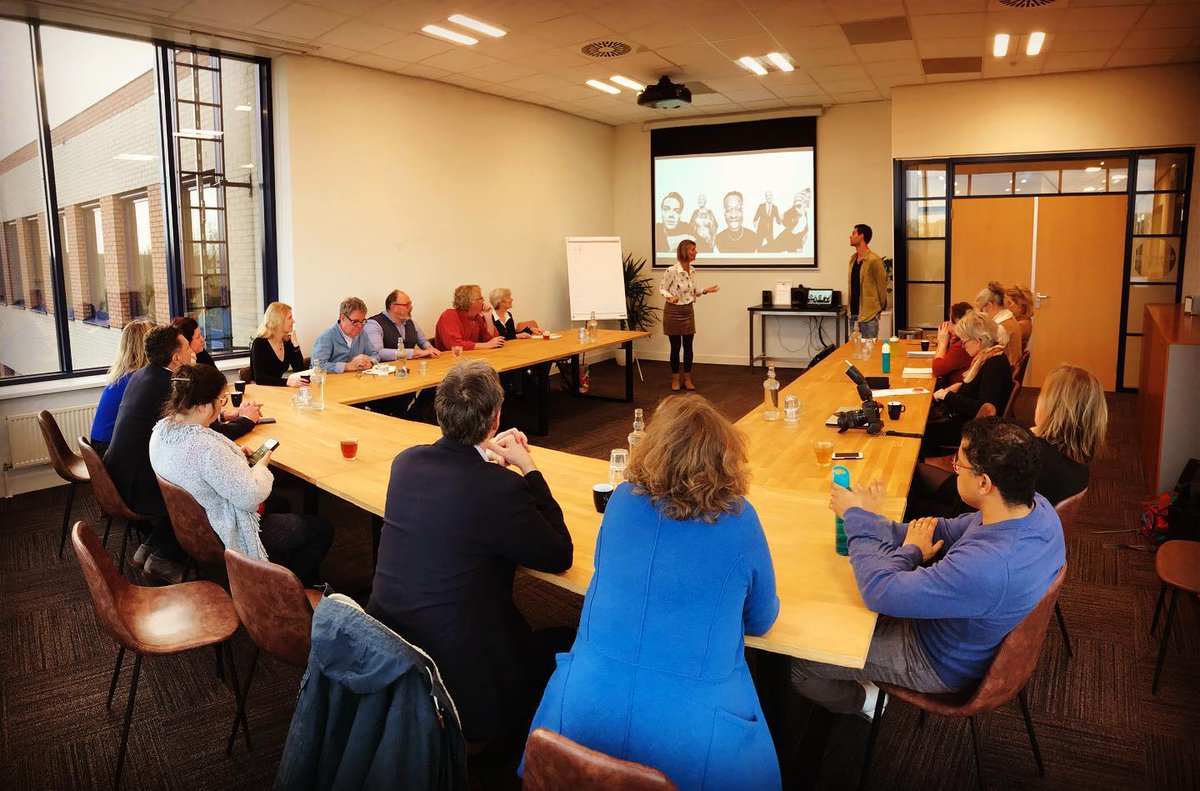 ZPointLeusden's tweet photo. #presentatie #workshop #zpoint Medialandschap DPG Media DPG Media Advertising ZPoint Leusden Gemeente Leusden #leusden https://t.co/zElkQxP5Mf