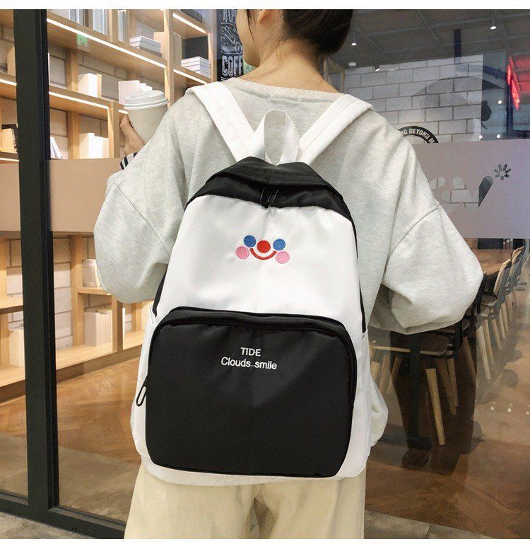 FanyiShop's tweet photo. Smile backpack 🙂💙
ราคา 390 บาท #พร้อมส่ง #ส่งฟรีลงทะเบียน
ลายปักหน้ายิ้มสีสันสดใส น่ารักแบบไม่ต้องเยอะ มากับเนื้อผ้าไนล่อนลื่นๆ สามารถใส่ชุดไปเที่ยวได้หลายวัน  👍👍👍💘
#fanyishop #กระเป๋าสะพายข้าง #กระเป๋าสะพาย #กระเป๋าหนัง #กระเป๋า #พื้นที่ขายของ #พื้นที่โปร #รีฟอลฟรี https://t.co/M3fk4n1mIK
