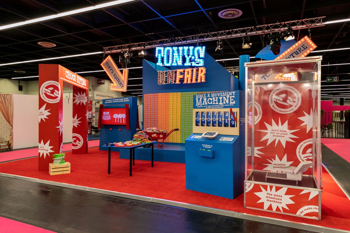 GraphicMill's tweet photo. It's the last day of #ISM #tradeshow in #cologne today and our guys are on their way to de-rig our stand for @TonysChocoUK_IE later tonight after the show! meanwhile we hope everyone is having fun on the stand #exhibitiongames #booth #buzzwire #chocolate #bold #branding #unfair https://t.co/93wwJTFJrr