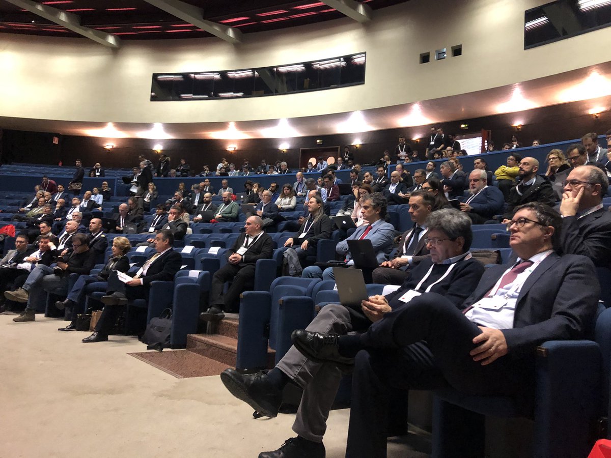ITASEC_Conf's tweet photo. La presentazione del direttore del Cybersecurity National Lab @Paolo_Prinetto apre i lavori della quarta edizione di ITASEC20 ad Ancona.

https://t.co/1N8Os3LveJ
@SicNazionale 

#ITASEC20 #cybersecurity #framework #formazione #sicurezzainformatica https://t.co/aFfI7EZ5yA