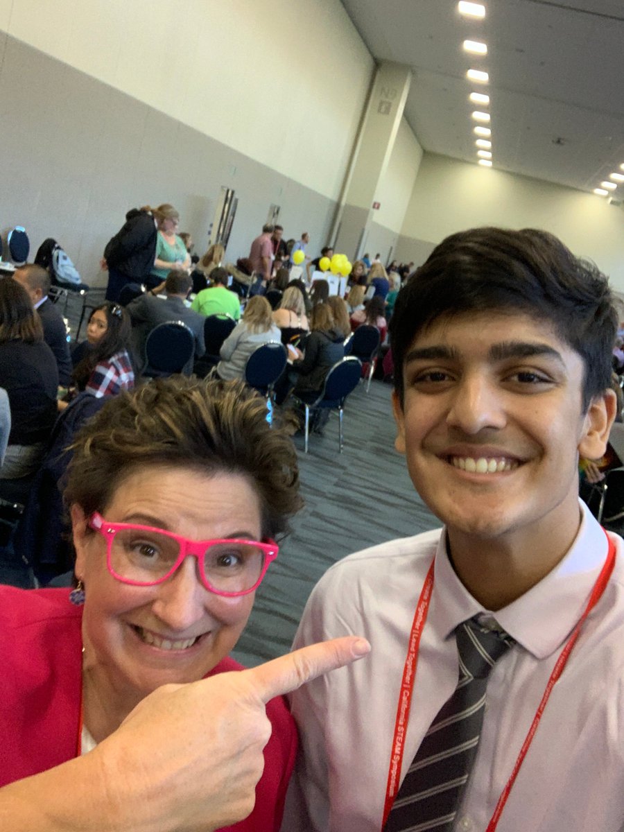 sahirqur's tweet photo. Extremely late but I had a wonderful time at #CASTEAM19 in December! It was amazing to present and speak to so many educators who are all also interested in bringing robotics into the classroom. And of course, thanks to @sdpaulette and @LEGO_Education for your support! 🧱 https://t.co/uVXoHfWnnJ