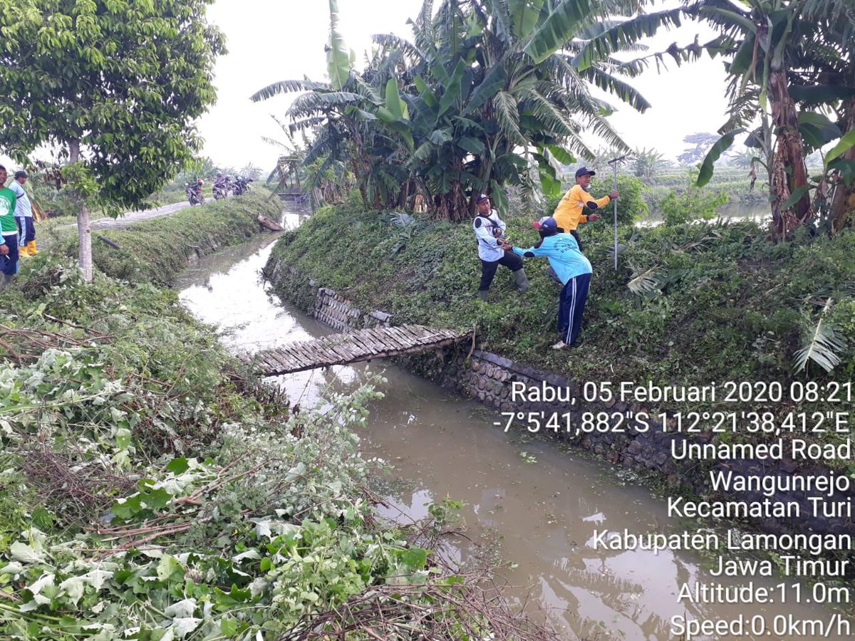 PSDA_BJN_TPOP's tweet photo. Giat kerja rutin “Rebonan” di saluran sekunder Plumpang BPL 7-9 DI Gondang, Kec.Turi Kab. Lamongan
#TPOPBJN #TPOP2020 https://t.co/nKQicIDEx2