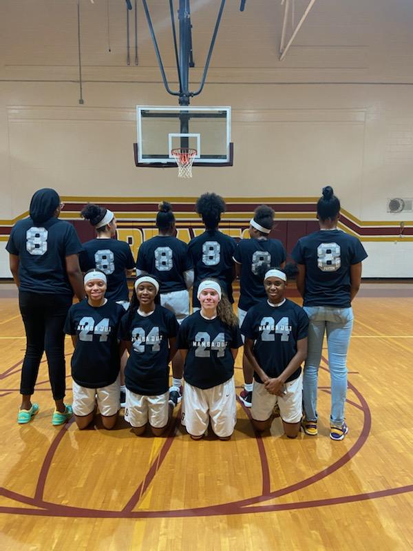 NAUGHTSGBB's tweet photo. #MambaOut #MambaForever #KobeTribute #kobecrash #Gigi #John #Keri #Christina #Ara #Alyssa #Sarah #Payton https://t.co/dp4sYkYSI5
