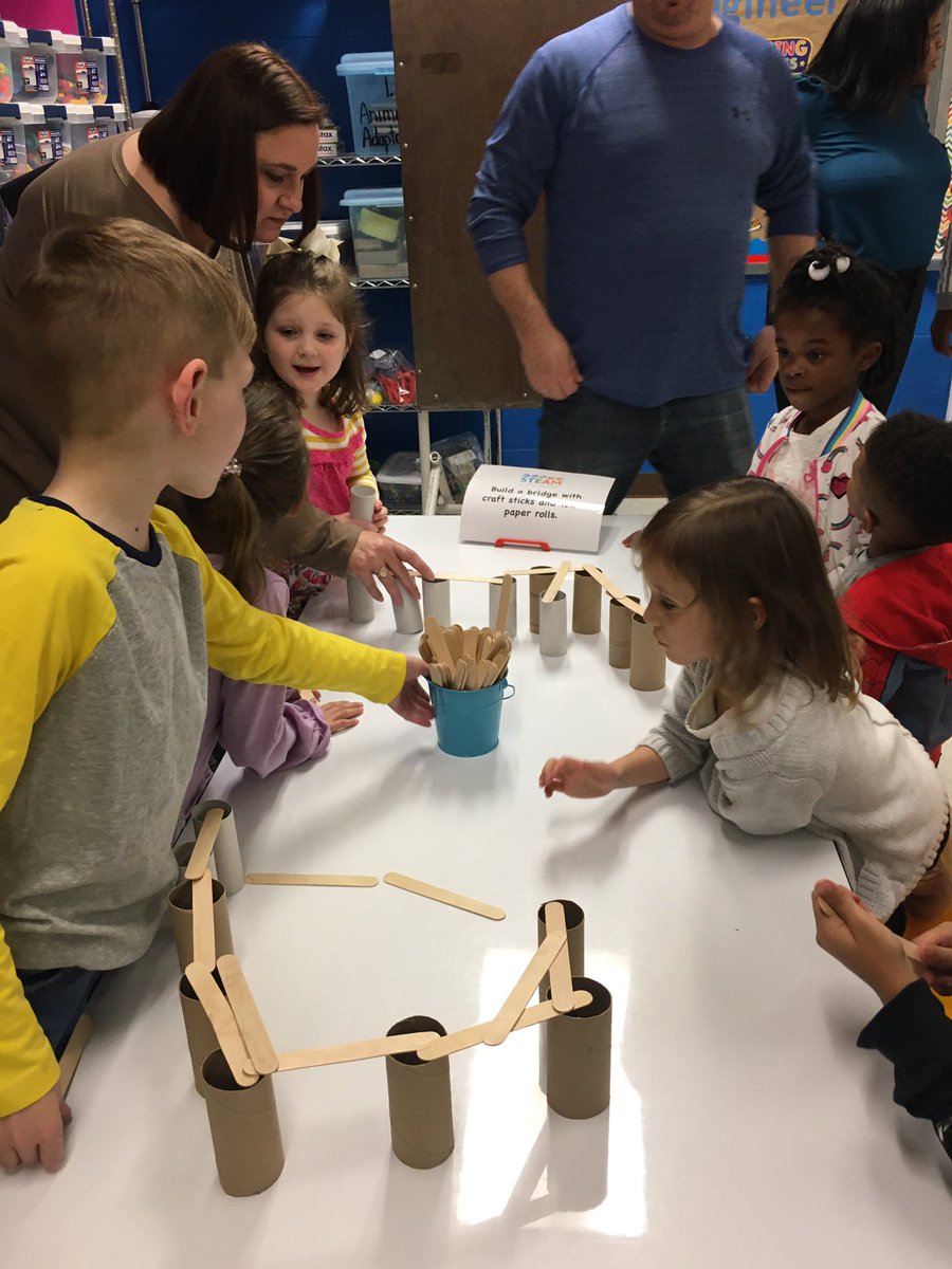 CVESwarriors's tweet photo. STEAM night! Thank you CVES teachers! #STEAM #tech #math #cvescelebrate @TeamAtkins3rd @AMSTI_UM @Alabasterk12 @ALSDEdotEDU @charissacole @MMWesson https://t.co/1uJ1PQySCE