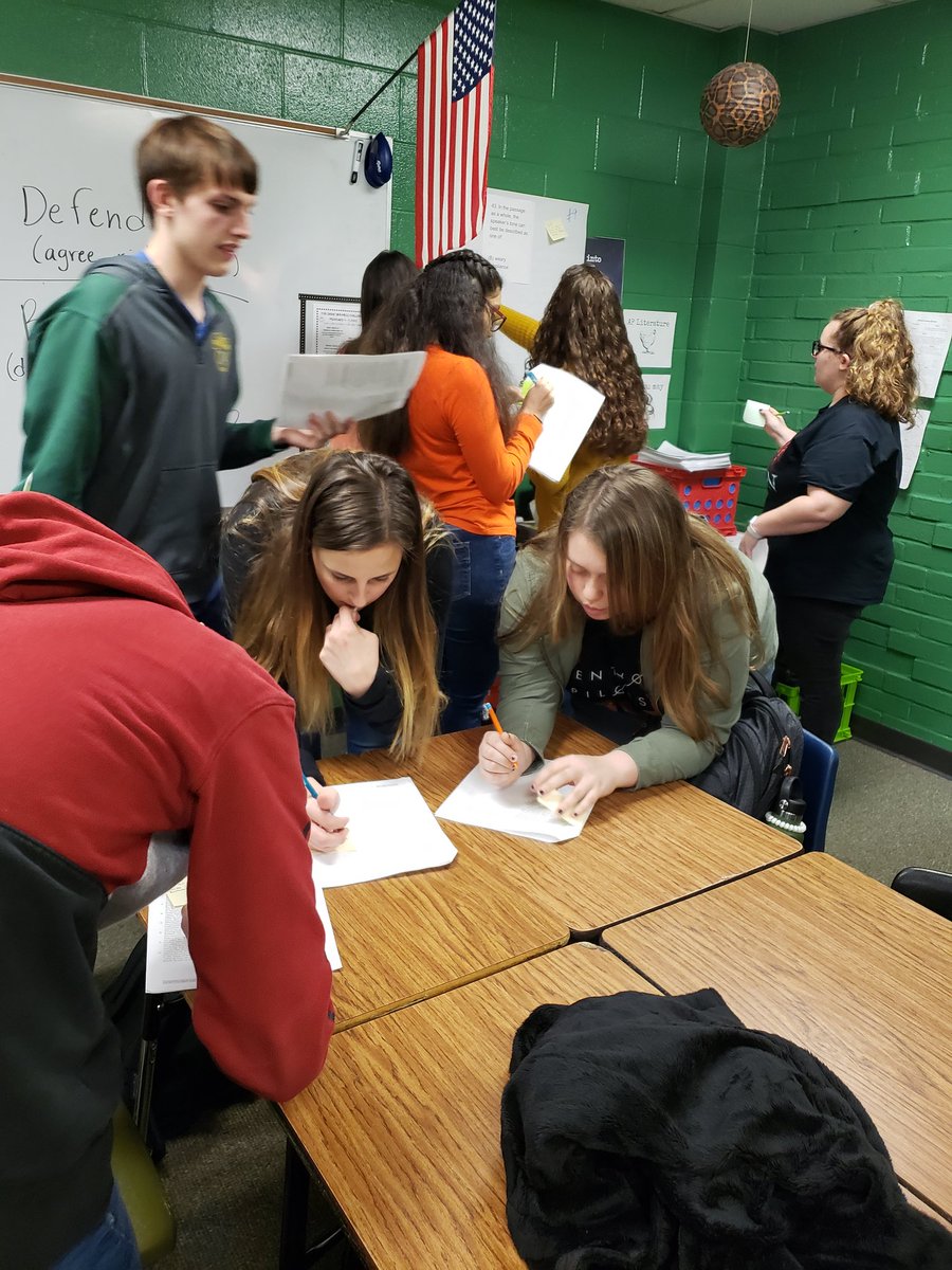 ChanthaSarah_'s tweet photo. In #APLit, we work together.  #examprep @Mrs_Dickens24 @almahigh_school https://t.co/BQRXd77Djl
