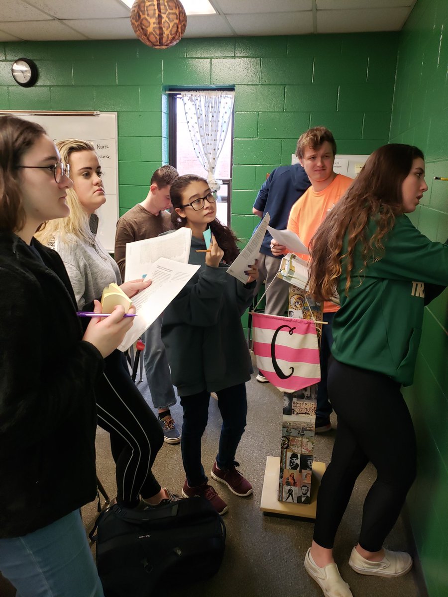 ChanthaSarah_'s tweet photo. In #APLit, we work together.  #examprep @Mrs_Dickens24 @almahigh_school https://t.co/BQRXd77Djl