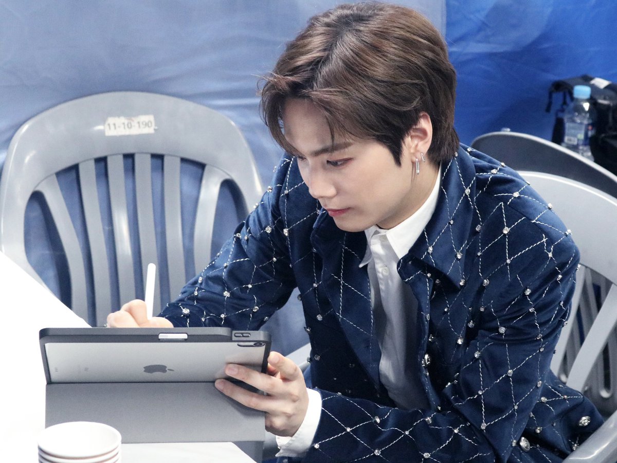 minkigaga's tweet photo. oH??????? https://t.co/ezG9nYfGcG