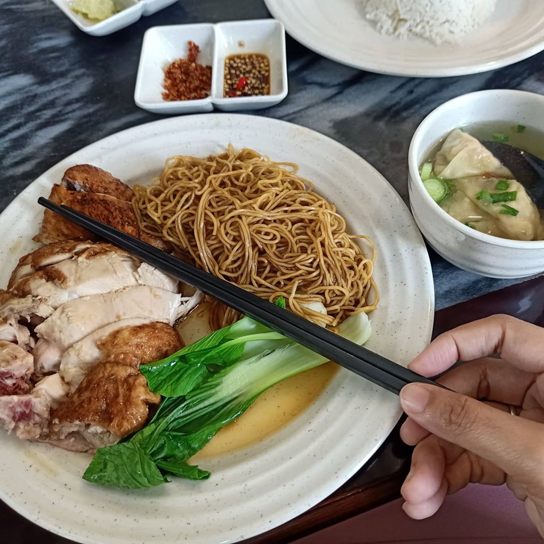 nahoicyberjaya's tweet photo. Alhamdulillah, kalini Puan Zura Aida dapat apa yang DIHAJATIII !! Haa apa la agaknya yaaa ???

Stlh 3 kali dtg, baru dpt merasa Dry Wonton Noodle with Dumpling Soup ni! Fuhh, korang pulak? Dah merasa belum dry mee wonton kita ni?

Dibuka Harini 10pagi - 10malam😊 @Twt_Cyberjaya https://t.co/6PJXPzE8kl