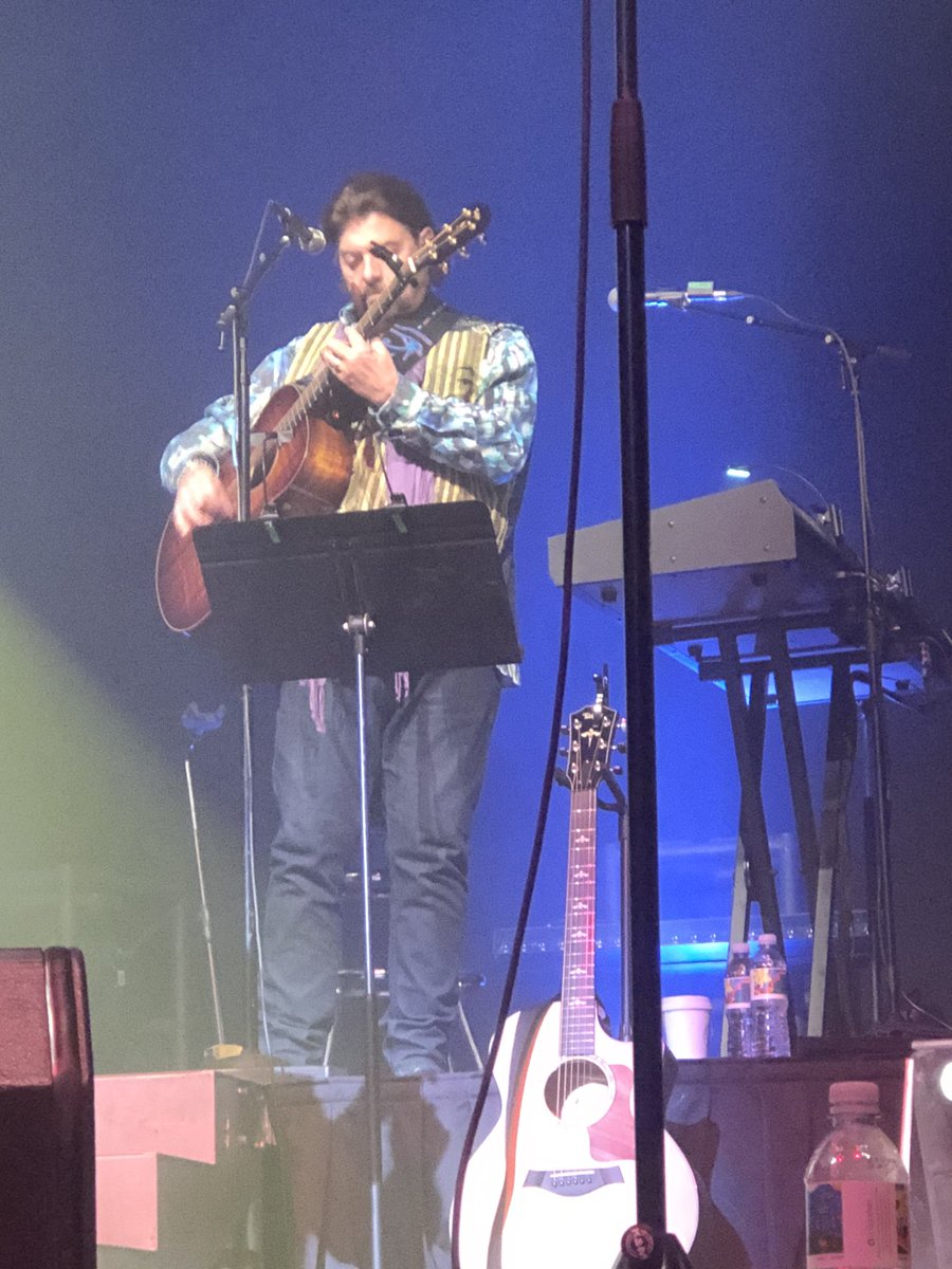 BKiddo0725's tweet photo. @alanparsons Love the Alan Parsons Project!!! #Anaheim @groveofanaheim #firstrowseats https://t.co/VXI8u3bi3p