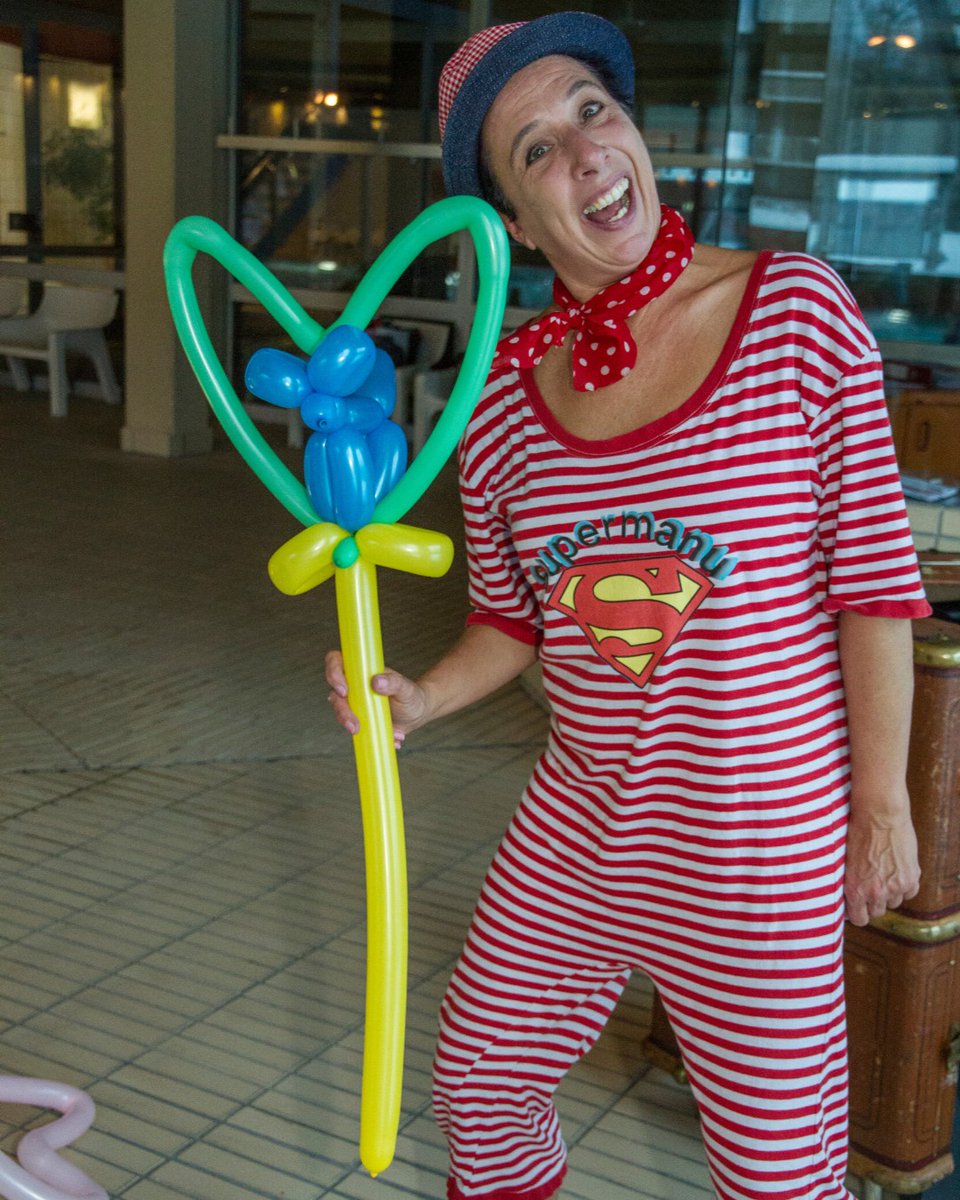 Inzell_Urlaub's tweet photo. Wer hat Lust auf Spiel, Spaß und Zauberei mit #Zauberclown Manu? 🎉🎈🎺 Dann nichts wie hin. Heute Magisch-gigantischer #Familiennachmittag im #Badepark Inzell um 15.30 Uhr. Wer kommt? Anmeldung nicht nötig.
...
#inzellimchiemgau #spass #veranstaltung #urlaub #chiemseechiemgau https://t.co/6ZwzfKnEF4