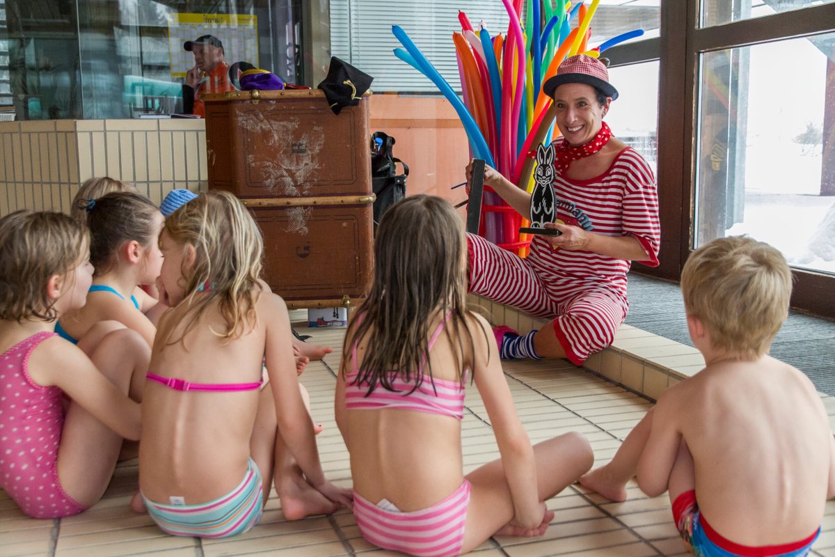 Inzell_Urlaub's tweet photo. Wer hat Lust auf Spiel, Spaß und Zauberei mit #Zauberclown Manu? 🎉🎈🎺 Dann nichts wie hin. Heute Magisch-gigantischer #Familiennachmittag im #Badepark Inzell um 15.30 Uhr. Wer kommt? Anmeldung nicht nötig.
...
#inzellimchiemgau #spass #veranstaltung #urlaub #chiemseechiemgau https://t.co/6ZwzfKnEF4