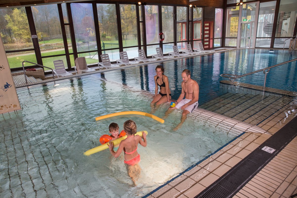 Inzell_Urlaub's tweet photo. Wer hat Lust auf Spiel, Spaß und Zauberei mit #Zauberclown Manu? 🎉🎈🎺 Dann nichts wie hin. Heute Magisch-gigantischer #Familiennachmittag im #Badepark Inzell um 15.30 Uhr. Wer kommt? Anmeldung nicht nötig.
...
#inzellimchiemgau #spass #veranstaltung #urlaub #chiemseechiemgau https://t.co/6ZwzfKnEF4