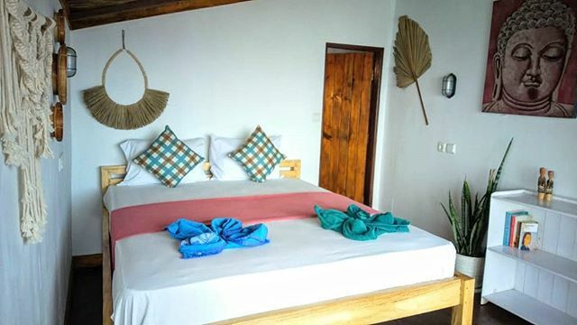 CosmosBungalows's tweet photo. Room 0. Ensuite with double bed and amazing ocean view.

#barabeach #bulukumba #tanjungbira #aparalangbulukumba #aparalang #visitsulsel #visitsulawesiselatan #travel #lonelyplanet #instadaily #instapic #instaplace #goodtimes #instagood #instagram #instap… https://t.co/YaMo63fCvz https://t.co/ZcIFQtcQj3