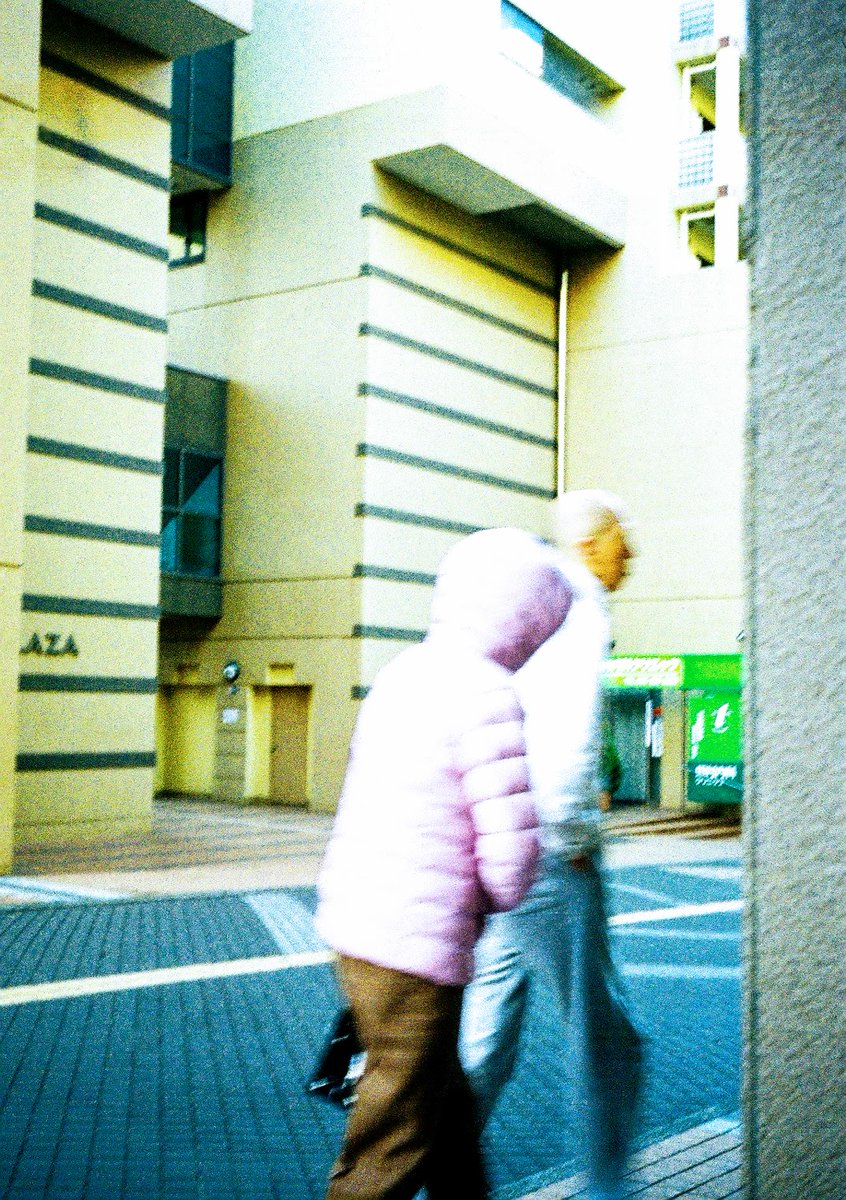 lotuskonomi's tweet photo. #フィルム写真
#ハーフカメラ
#OLYMPUS
#PEN2
# https://t.co/F1wdNwYW0b