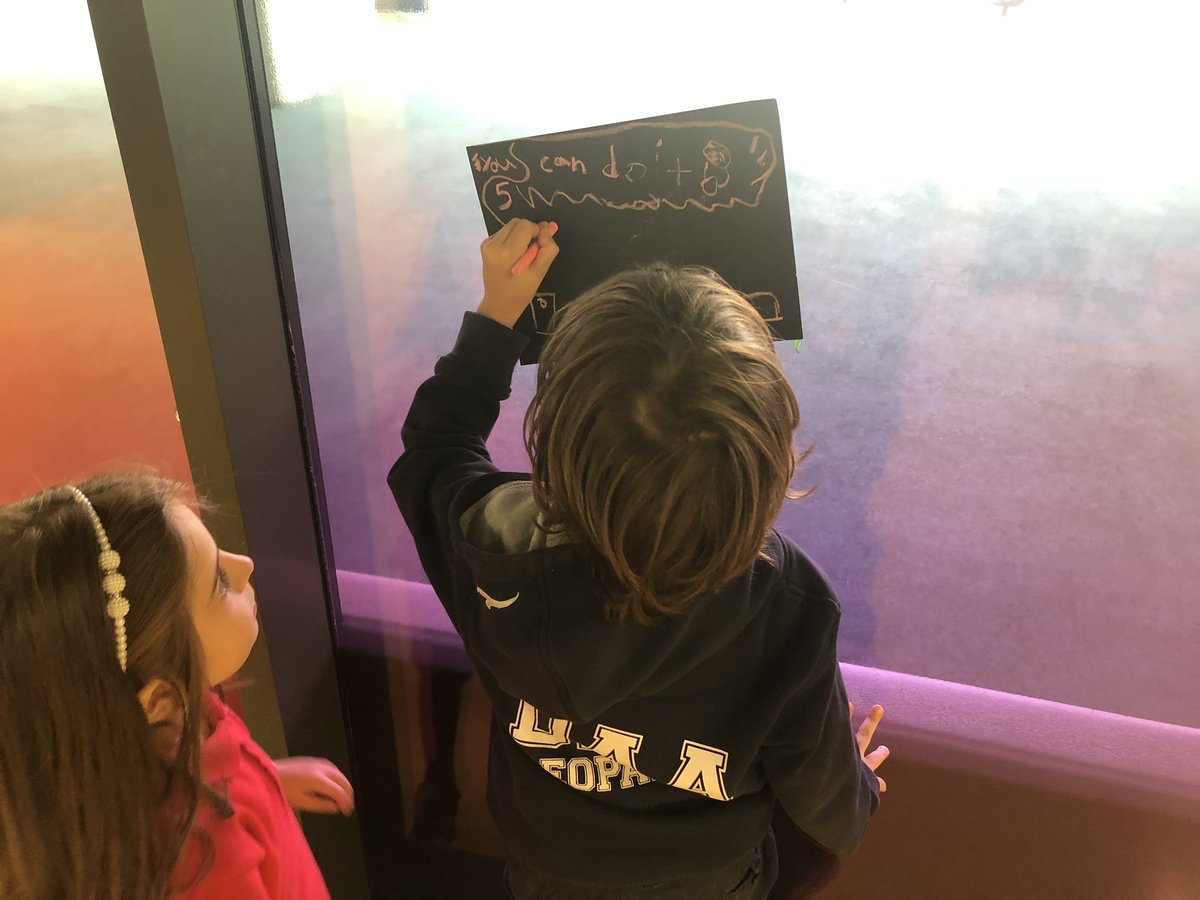 teachthenbeach's tweet photo. Giving strategies and support to our fellow Grade 1 neighbors!! @gems_daa @DAAElementary #FluencyEd #MAPReady https://t.co/egoRVseyDf