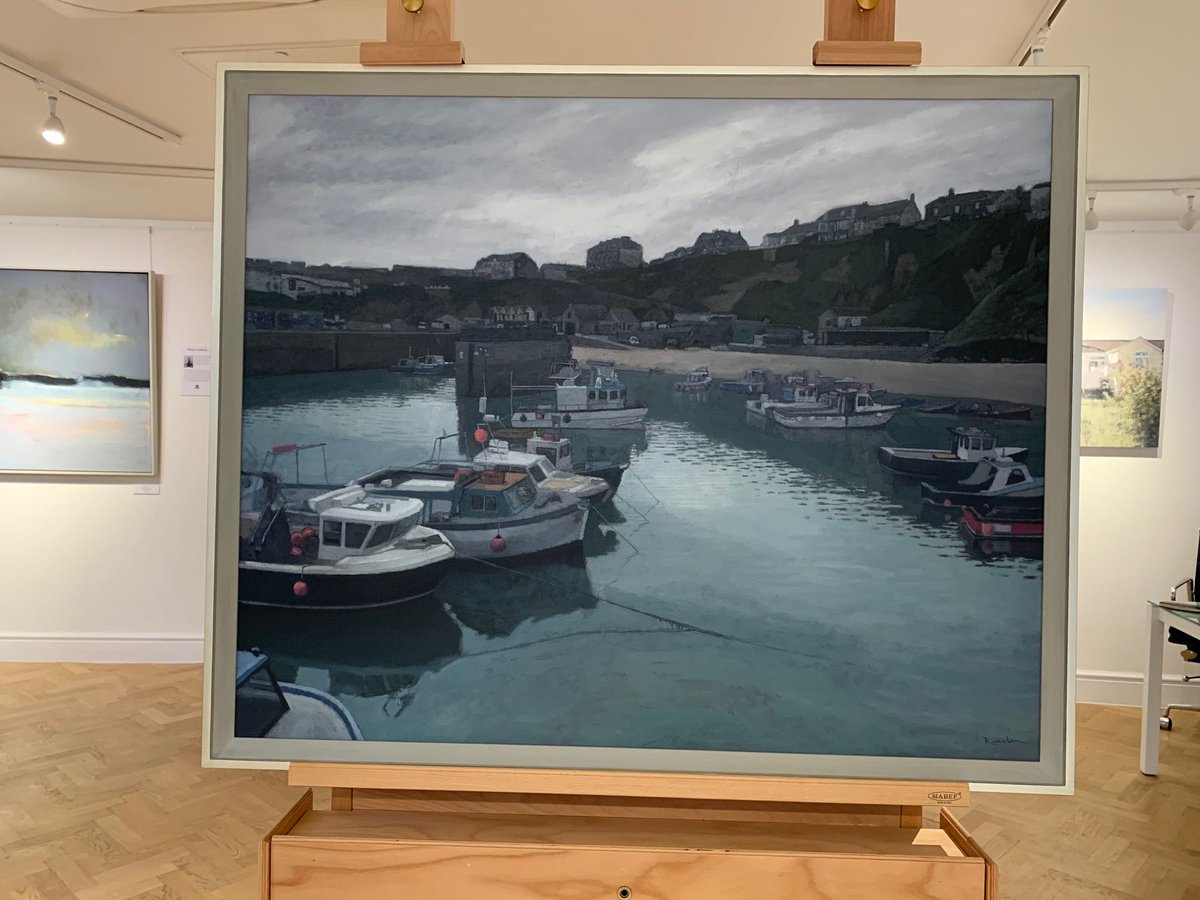 Our exciting 10 year anniversary exhibition is up and running. 
Featuring selected works by 11 of our fabulous artists.
Gracing our window easel is this magnificent Harbour scene by our founder Reuben Colley.

#artcollectors #10years #10thanniversary #exhibition #timeless #art