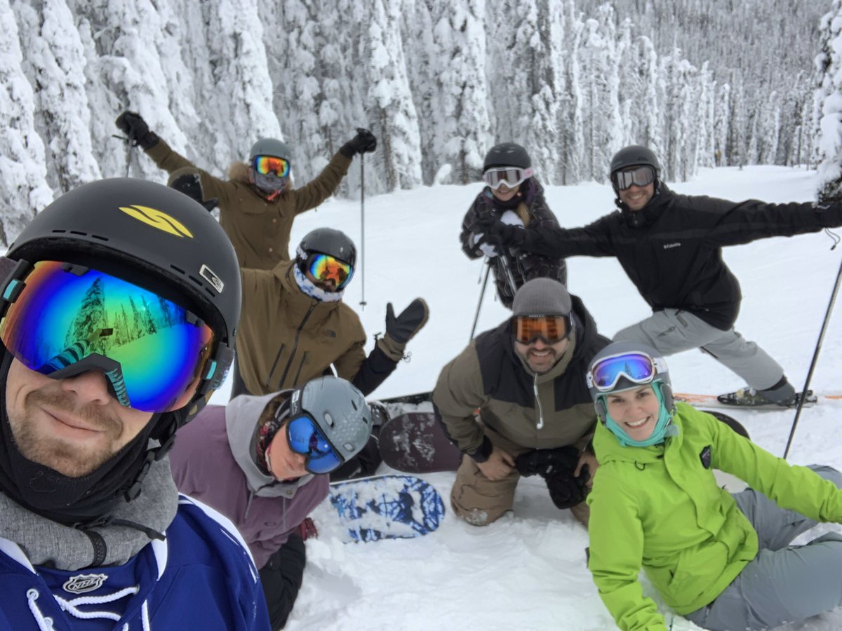 Jahoofka's tweet photo. Swimming in powder with the Snow-gopogo at @BigWhite was amazing. Visibility wasn’t always the greatest &amp; it got a little windy but couldn’t have asked for better company in the incredible mountain air #comingintepid #heyall #waittillyouseemydip #justneedsmorewaterbro #itslitfam https://t.co/5oKJ7JpYB7