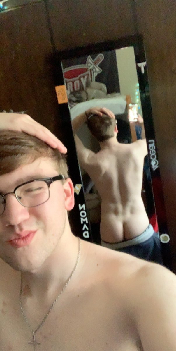 Exposedguys_129's tweet photo. Iβm selling pics and vids so HMU ! And I need a sugardaddy #sugarbaby #sugardaddyneeded #gay #gayguy #gay18 #sellingnudes #sellingpictures #gaydaddyson #feetpicturesforsale #feetpicsforsale #feetbuyers #bimen #biguys #biteens #nudes #sugardaddies #sugardaddy https://t.co/JVvsENz09T