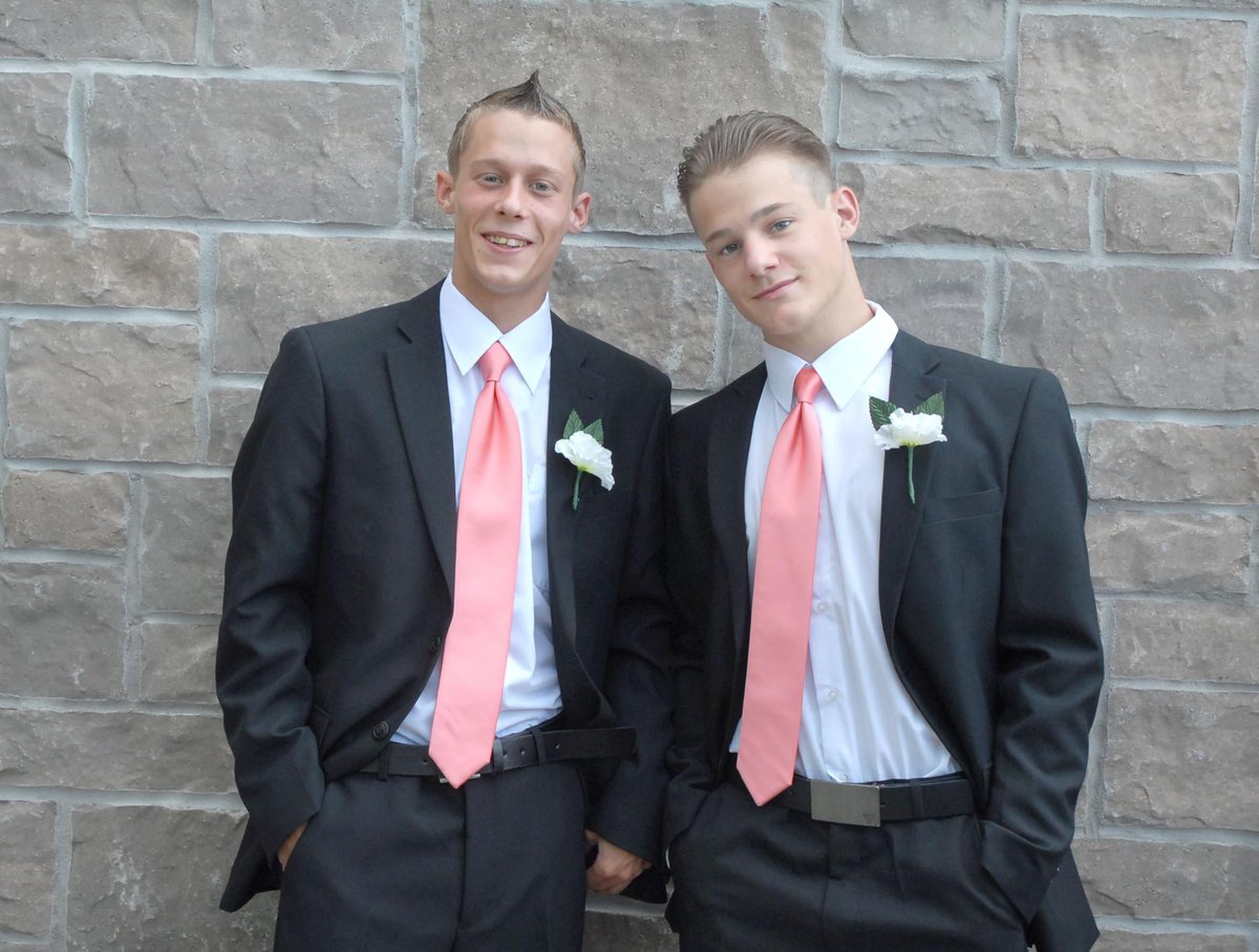 codyaesthetic_'s tweet photo. Rest In Peace big bro. Crazy how one day we’re so close then the next thing the unexpected has happened I wish I could take back all the fights and stupid bullshit we went through. I’m proud of the life you lived. You did what you wanted and how and for that I’m proud of you. https://t.co/nNyTZit1Qf