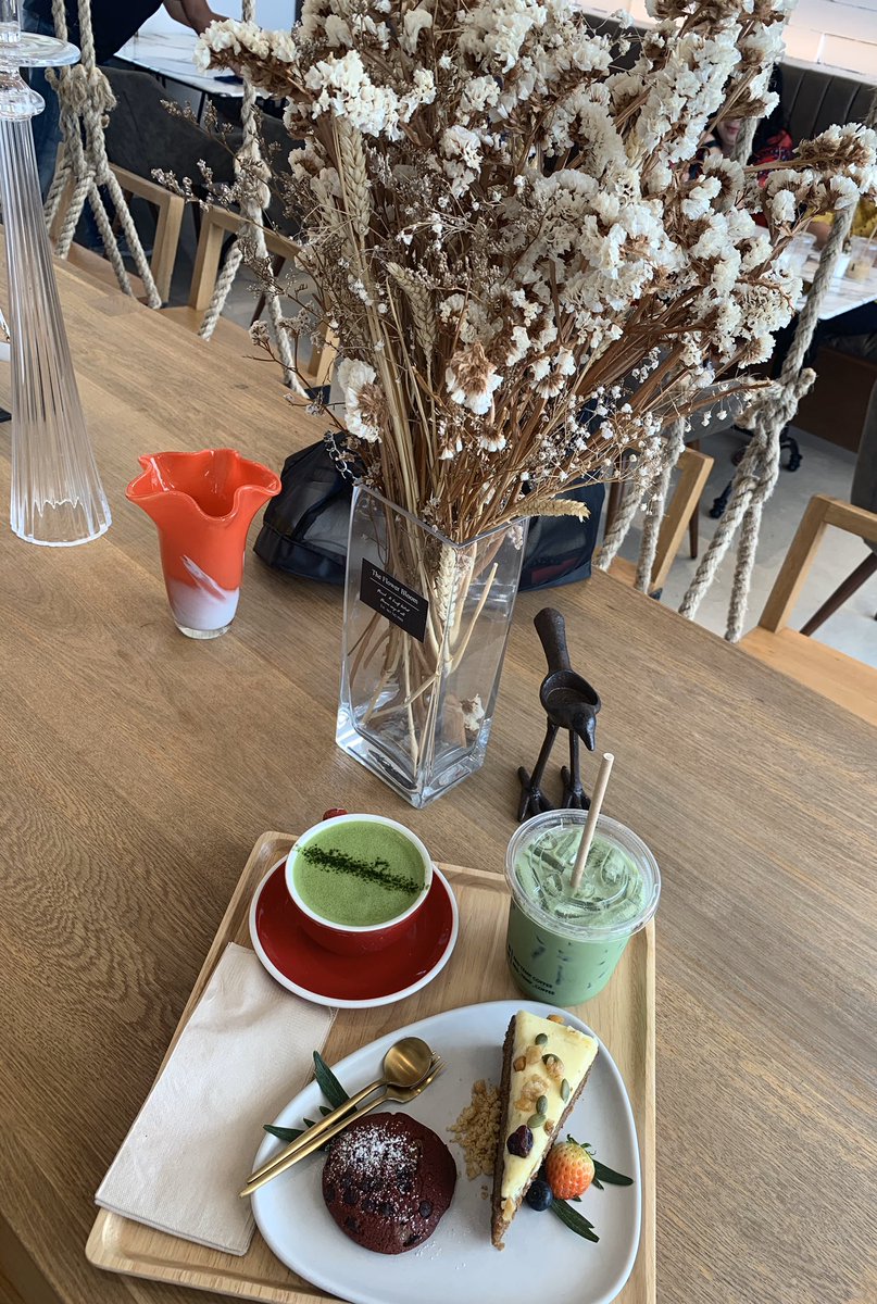 bmsjyby's tweet photo. คาเฟ่น่ารักๆ #RedtempCoffee #บางแสน https://t.co/0btgYUKzA2