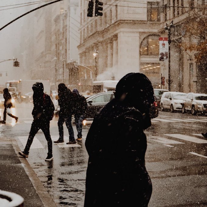 Don’t be afraid to lose people. Be afraid of losing yourself by trying to please everyone around you.
#WednesdayThoughts