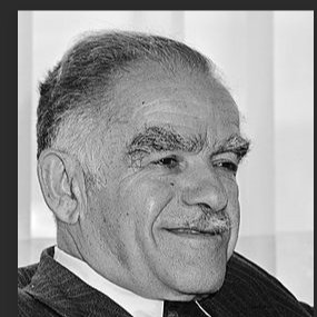  #Eritrea &  #Israel In 1940s the  #British set up an internment camp for the the Irgun & the Stern groups that were attacking British targets. One of these prisoners was the late  #Israeli PM Yitzhak Shamir, who attempted to escape but was captured. 9/9