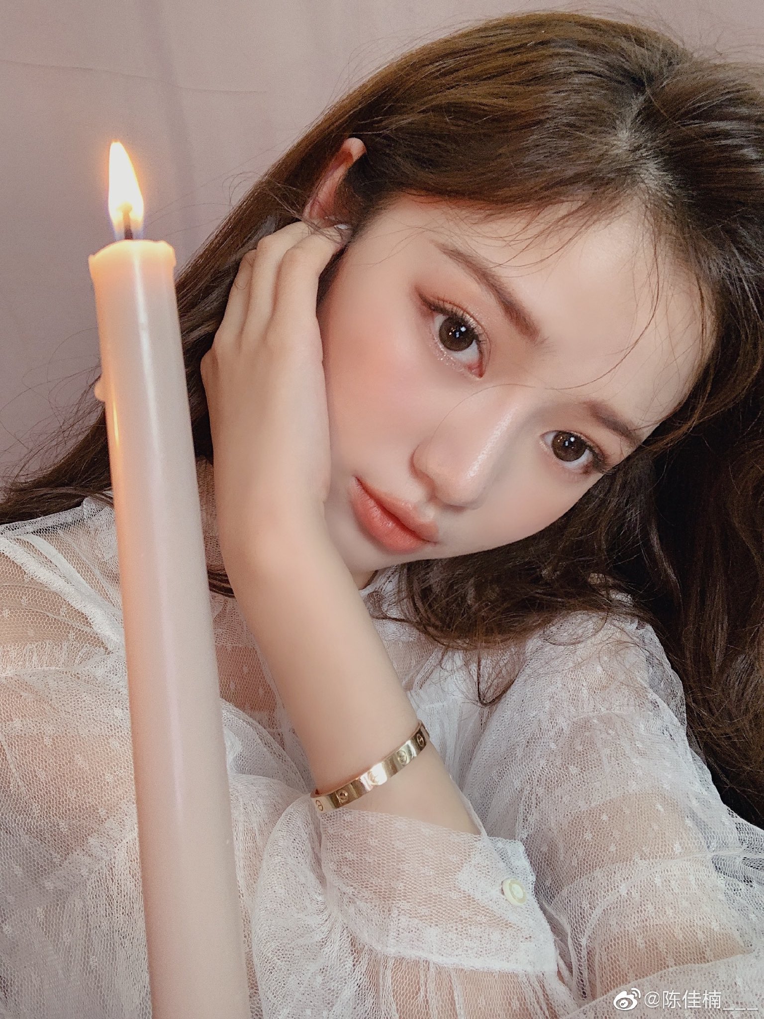 تويتر 包子 على تويتر 美しい中国人の女の子の投稿をすると この子のインスタ教えてください と聞かれるけど もしかして中国 人の子 芸能人 有名网红除く も当然instagramをしてるものだと思ってます 金盾 ｸﾞﾚｰﾄ ﾌｧｲｱｳｫｰﾙ というインターネット規制の事は 皆